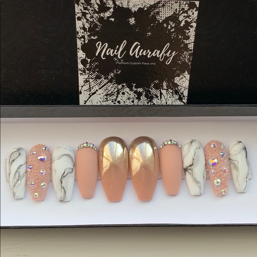 Custom Press on Nails